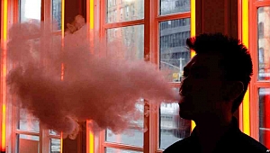 Amerika’da Aromalı E-Sigara Tehlikesi