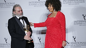 Haluk Bilginer'e Emmy Ödülü