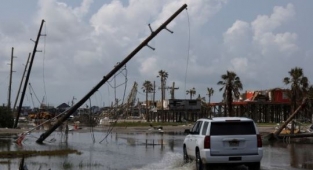 New Orleans'ta Halk Tahliye Ediliyor