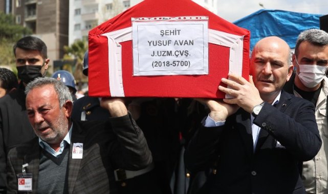 Bakan Soylu Adana'da şehit cenazesine katıldı