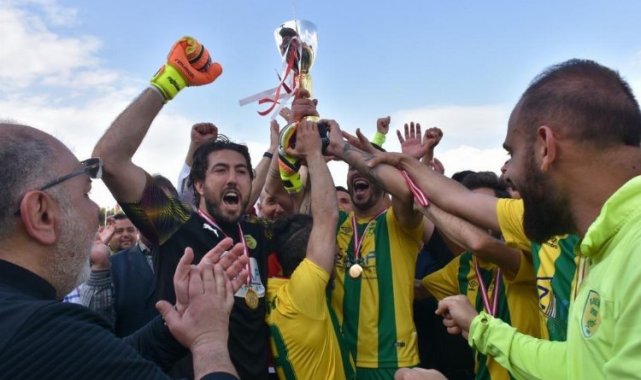 Edremitspor BAL'a yükseldi