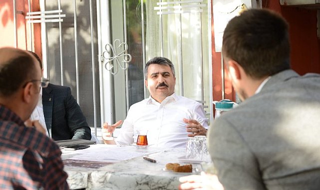 Bursa Yıldırım'da Başkan Yılmaz ev ziyaretlerine devam ediyor