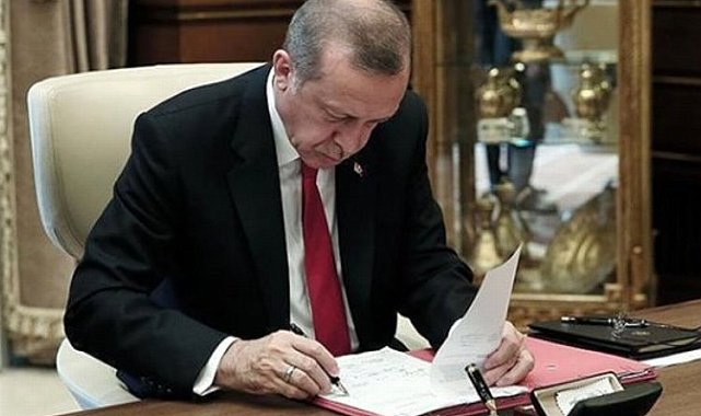 Üç üniversiteye rektör ataması