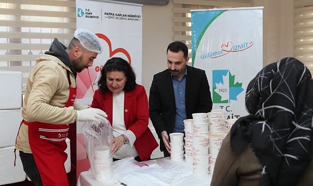'Mahalle Mutfakları' İzmit'te yüreklere dokunuyor