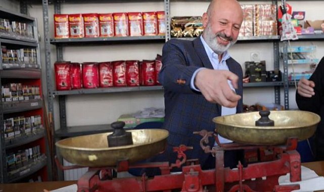 Ahmet Çolakbayrakdar'a esnaf övgüsü