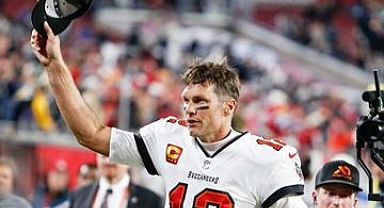 Tom Brady, NFL Kariyerine Nokta Koydu