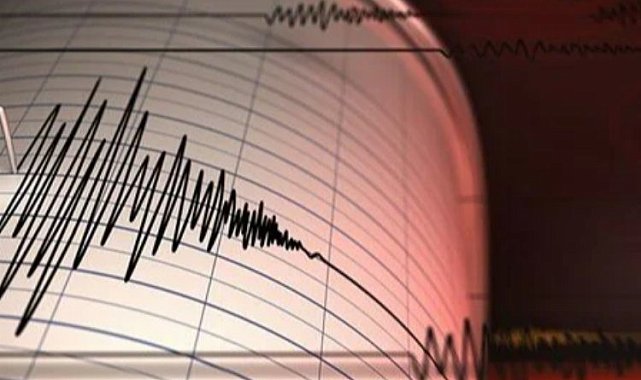 Düzce'de iki dakika arayla deprem!