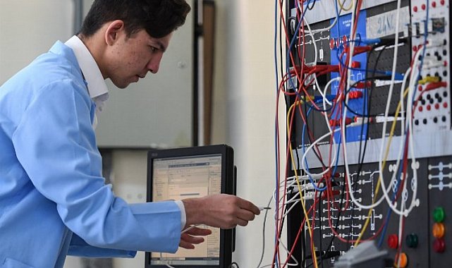 Meslek liselilere verilecek destekler arttırıldı