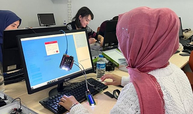 99 robotik eğitmene kodlama eğitimi
