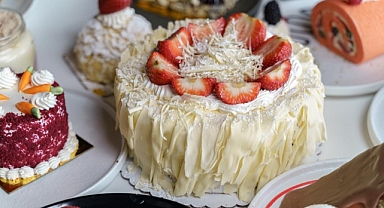Özel Gün Pasta Siparişleriniz İçin Yeni Adres! Hamide Bakery & Cafe