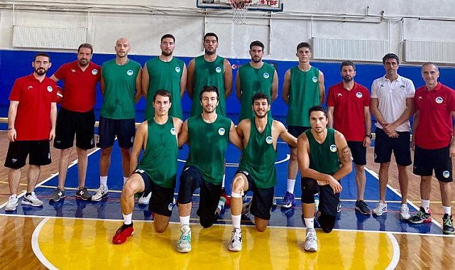Sakarya Basketbol hazırlık turnuvasında kupaya uzandı