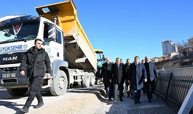 Başkan Gürkan "Gelecek yüz yıllara hitap edecek yollar açtık"