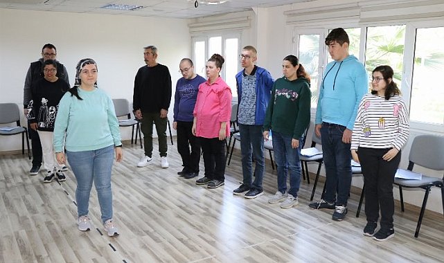 Kocaeli'de özel öğrenciler yeteneklerini sergiledi
