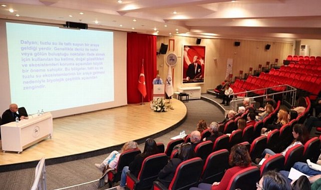DEÜ'den anlamlı panel
