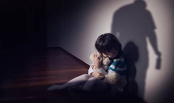 ABD'de pedofili ile mücadele önerisi:  Şişme çocuk tartışması gündemi salladı!