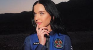 Patch worn by Katy Perry sparks claims mission was a 'satanic ritual'