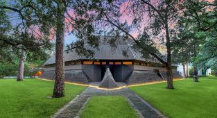 Insane Darth Vader home is sold for $3.35 million