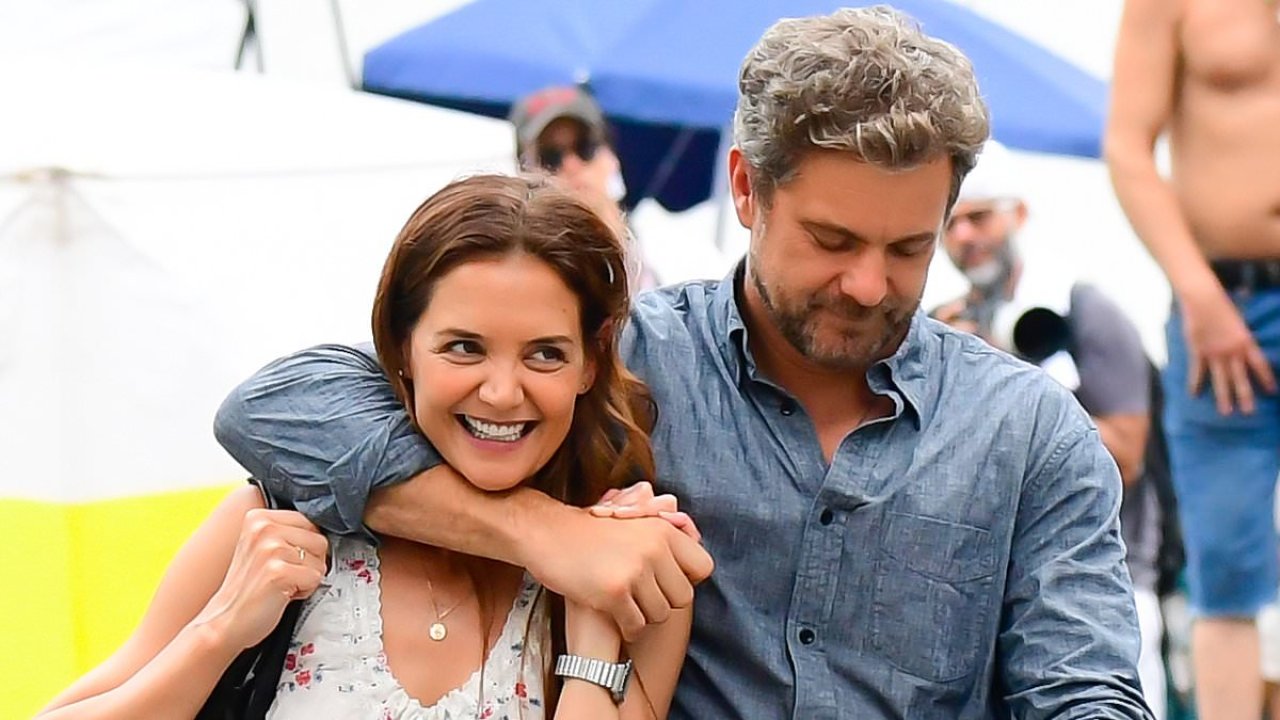Katie Holmes cozies up to ex Joshua Jackson on set in NYC