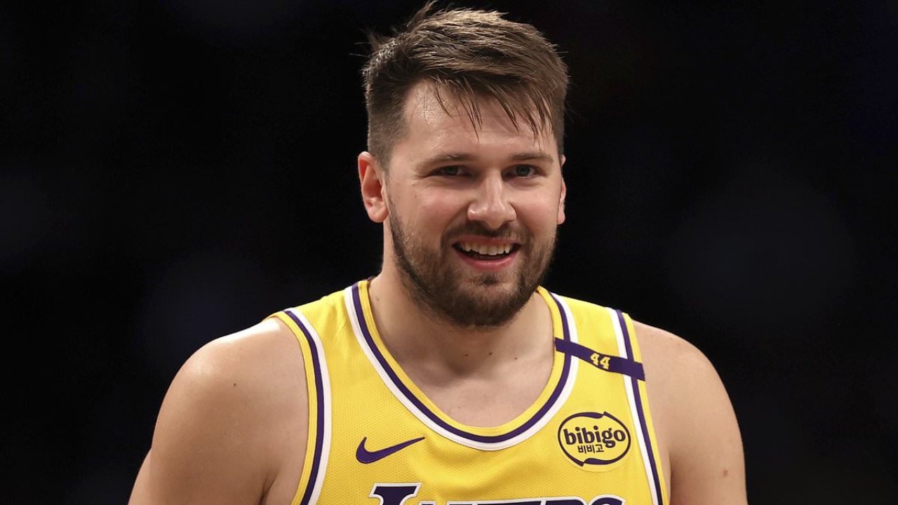 Lakers make Luka Doncic decision that could have LeBron James' stakes