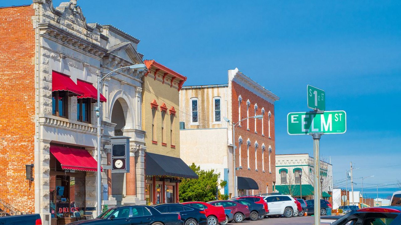Red state city EXPLODES in population... thanks to Walmart link