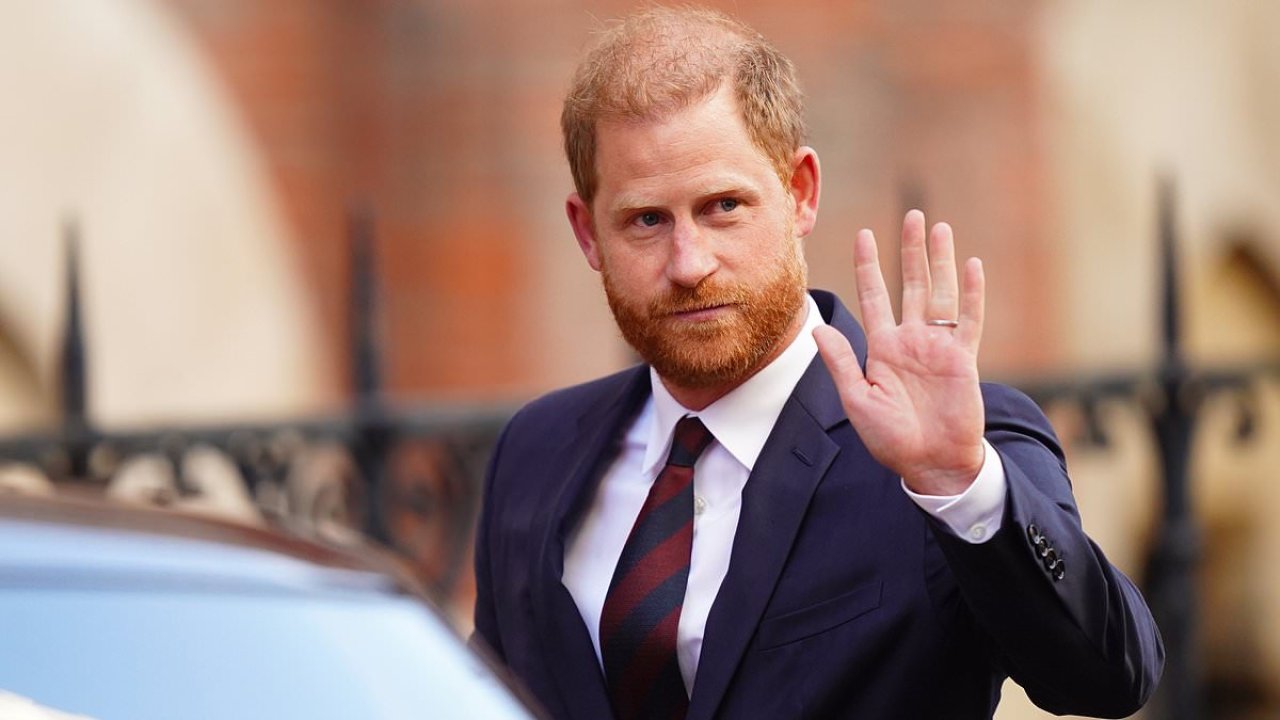 LIVE: Prince Harry arrives in UK amid hopes of reunion with King