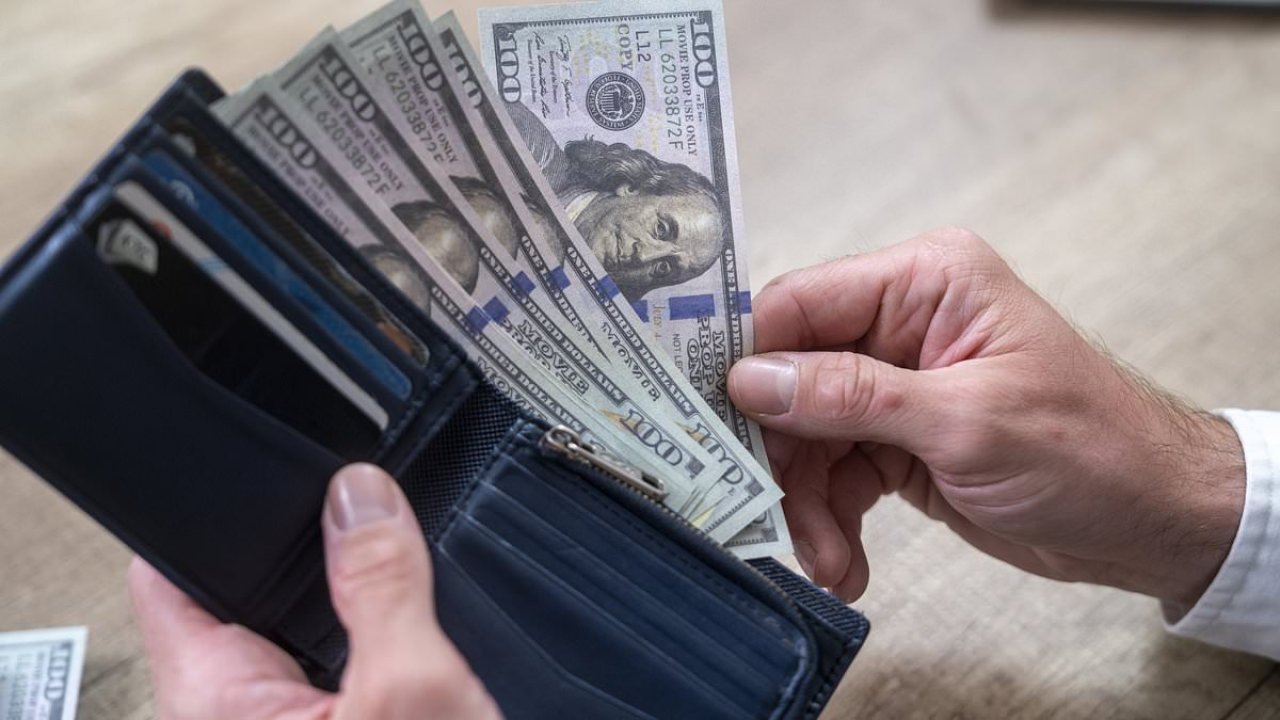 American county offers residents $500 a month no strings attached
