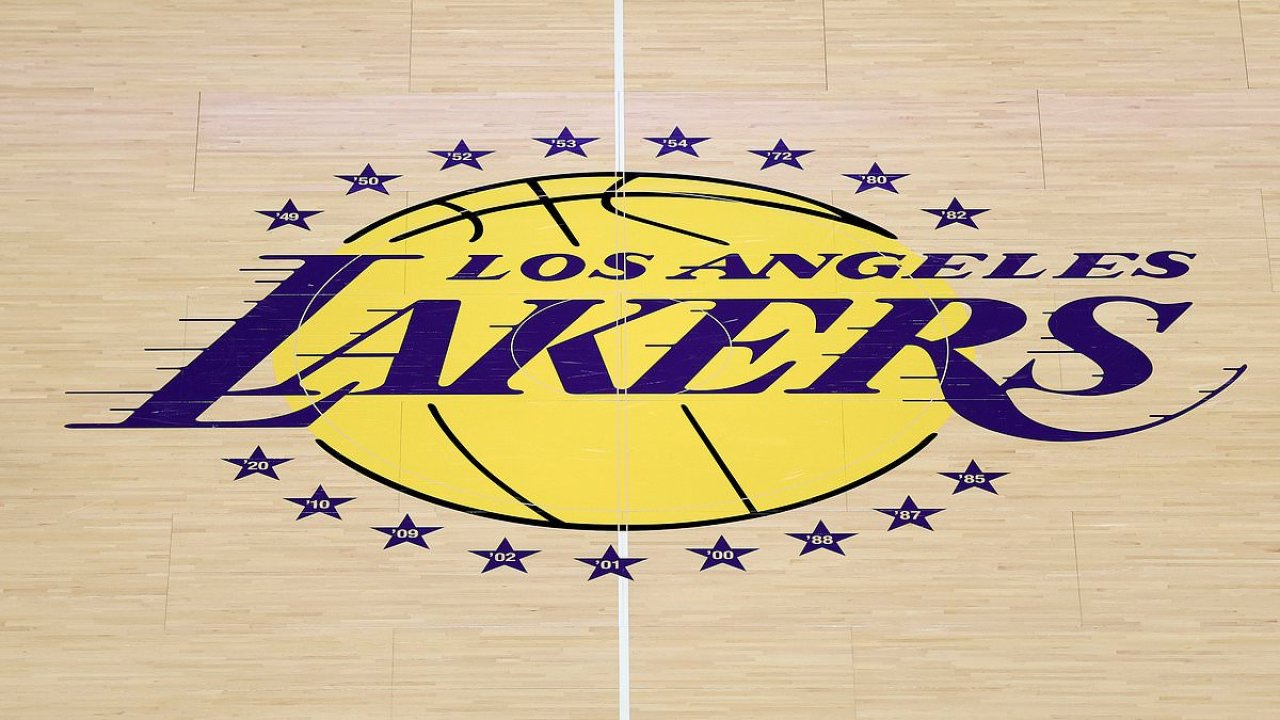 Lakers are forced to rip up their own court after humiliating mistake