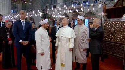 Papa XIV. Leo’ya Sultanahmet’te “dua” teklifi: Tefekkürü tercih etti