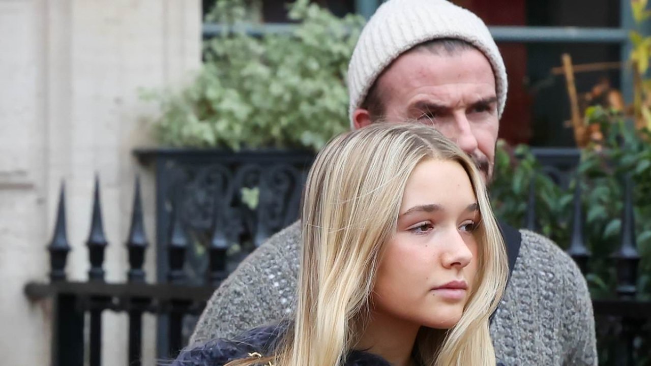 Harper Beckham, 14, puts on a stylish display in a fluffy coat