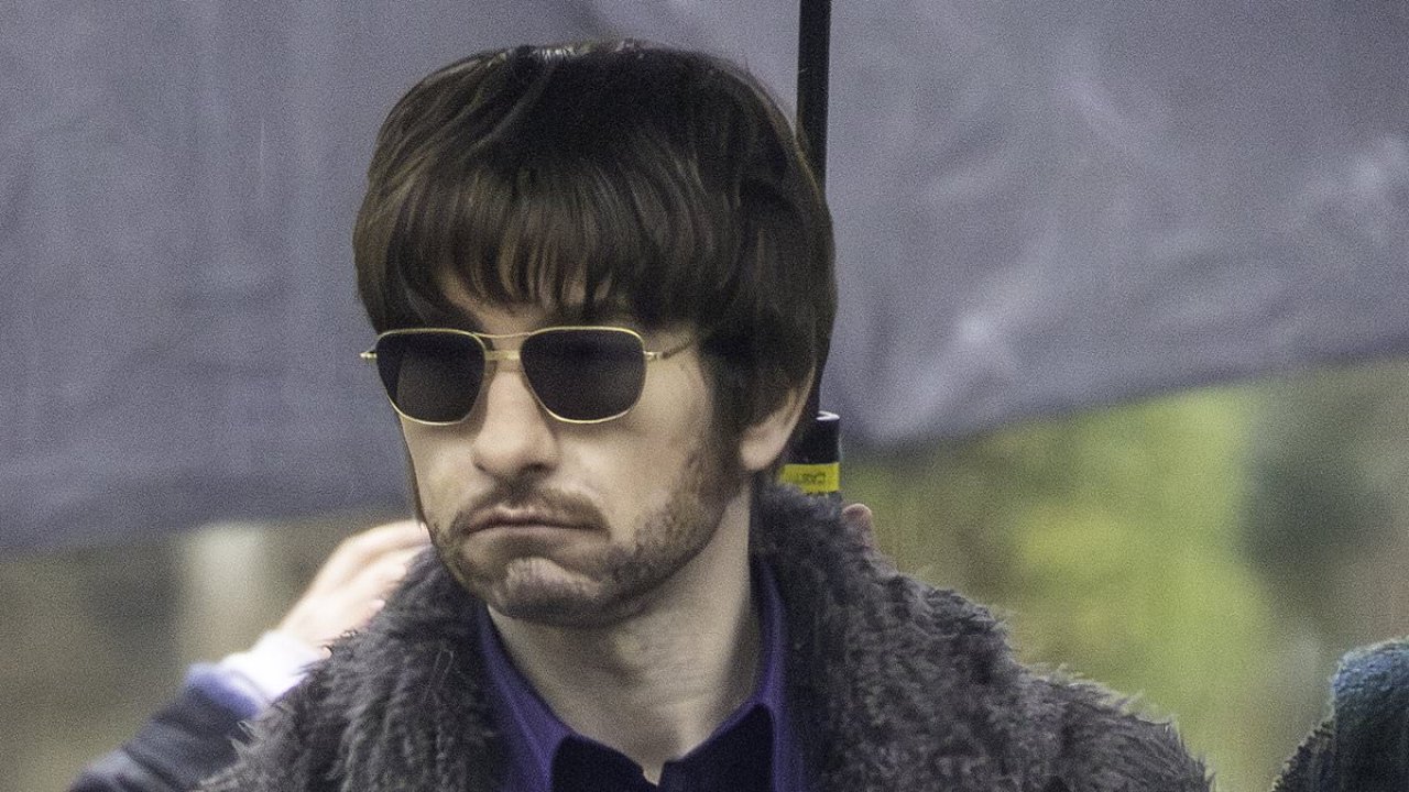 Barry Keoghan transforms into Ringo Starr on set of Beatles biopic