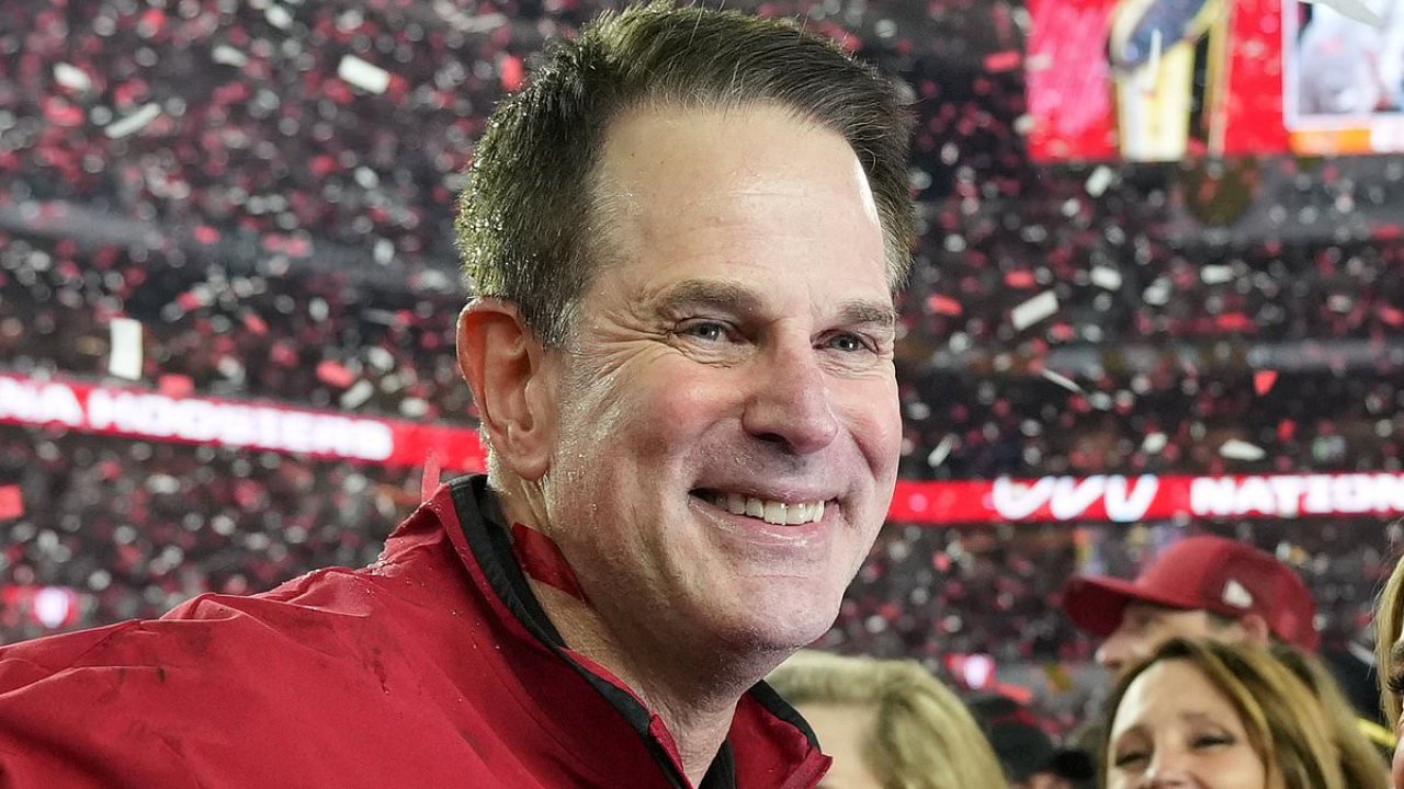 Indiana head coach Curt Cignetti handed eye-watering new contract