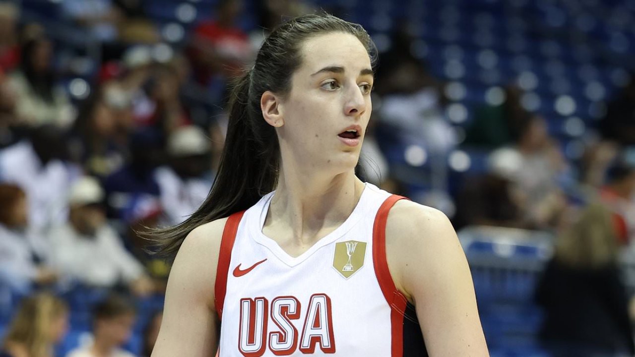 Caitlin Clark goes viral for bizarre behavior after Team USA's win