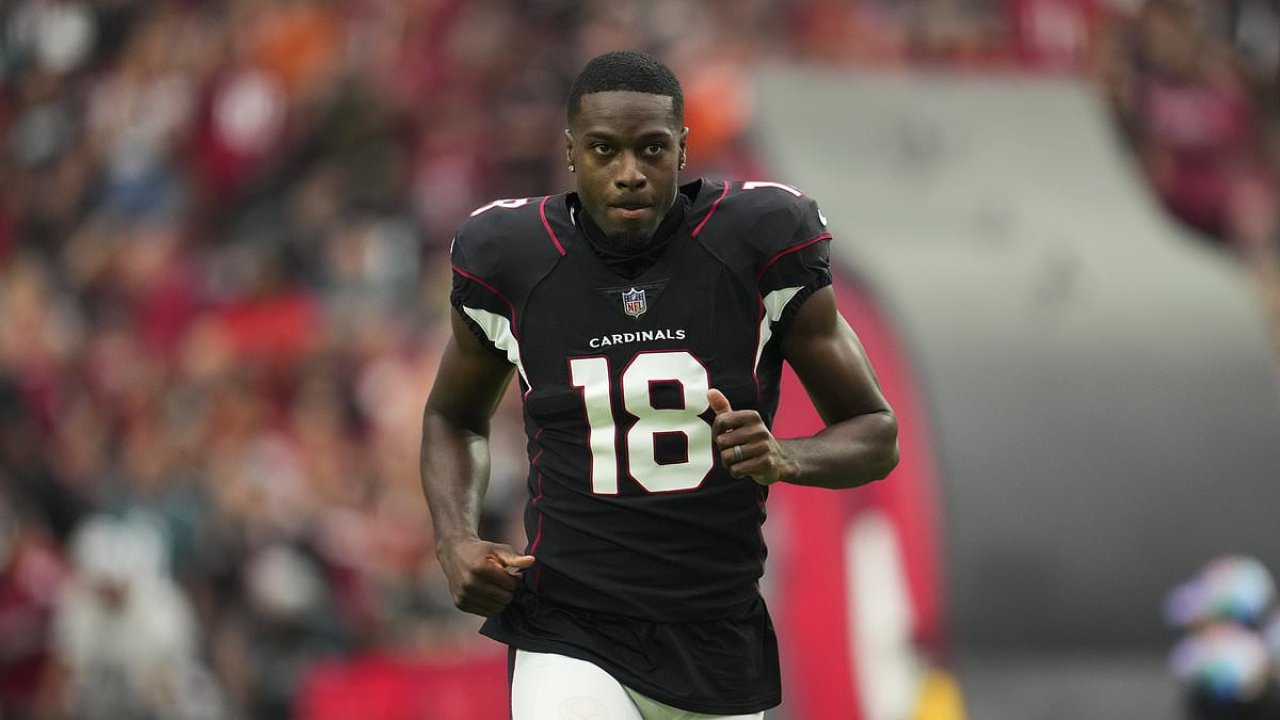 Ex-NFL star demands mental health reform after teammate's death