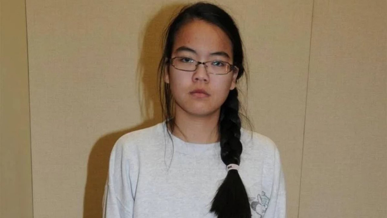 Killer stuns by confessing what she did to parents 15 years ago
