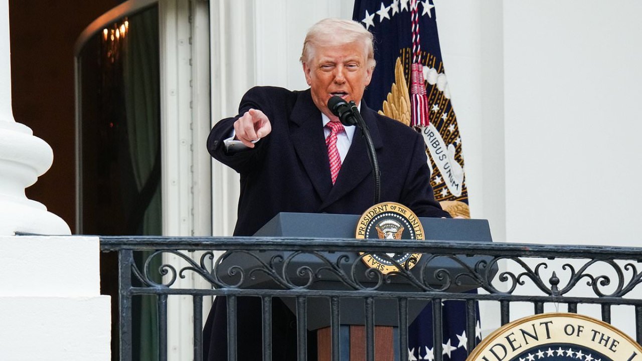 Trump considers 'pay-to-play' Nato with low-spending members left out