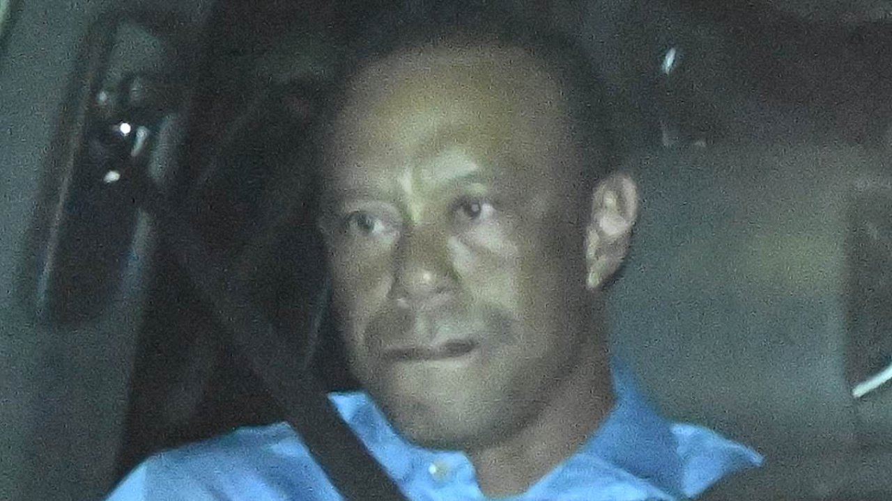 Who is in Tiger Woods' fiercely protective inner circle?