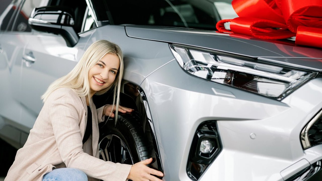 Driver panics after taking out $29,000 car loan but experts say chill