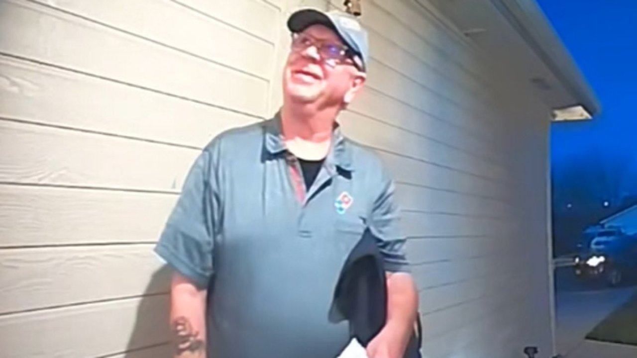 Elderly pizza delivery driver retires after earning $170k tip