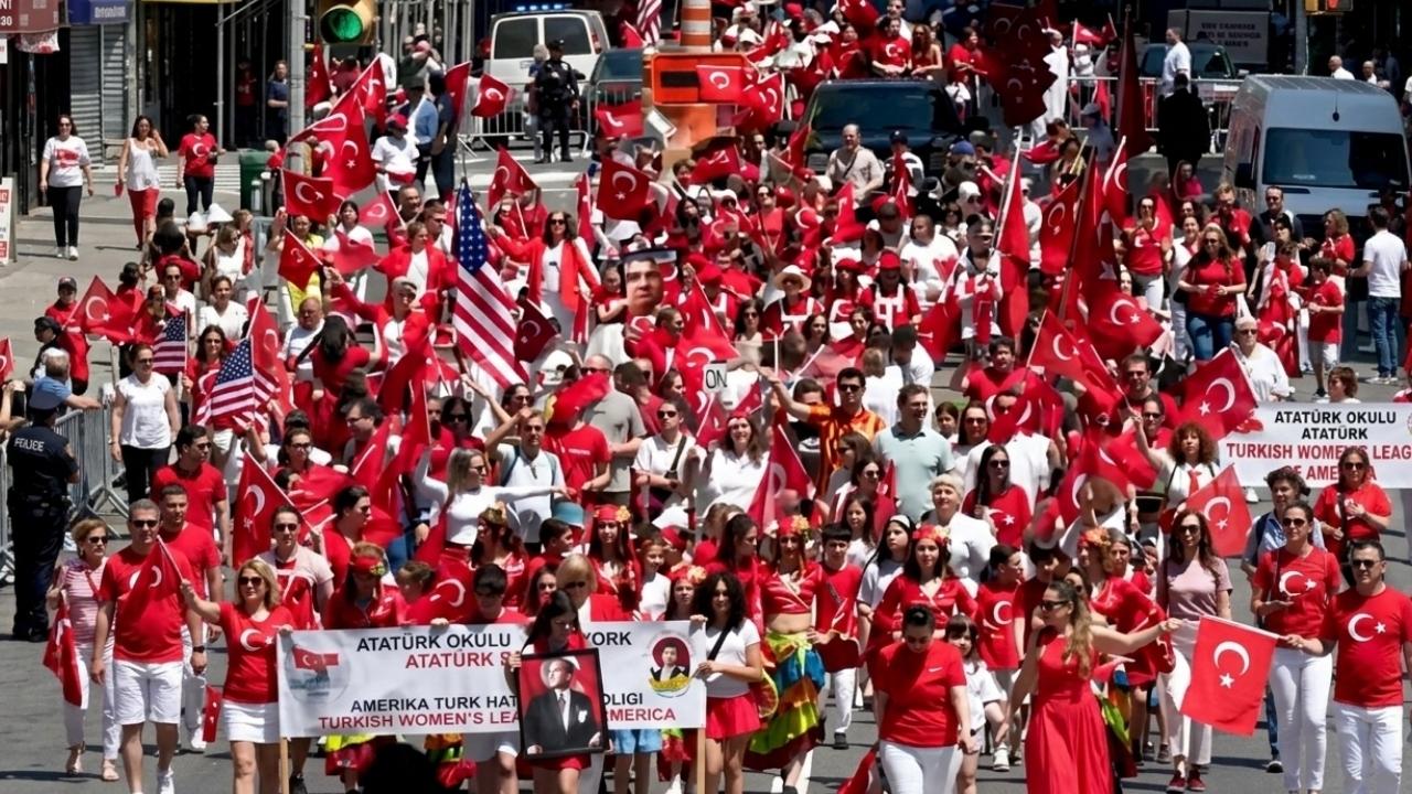 New York’ta 43. Türk Günü Yürüyüşü coşkuyla kutlandı
