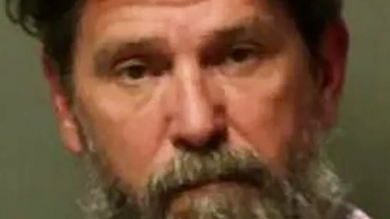 Small-town mayor gets arrested for public intoxication