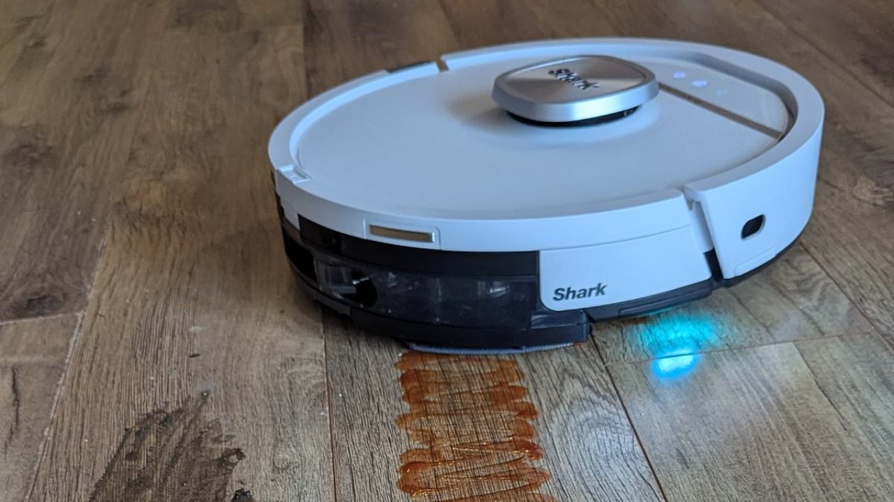 The best robot vacuums that are as good as your cordless hoover