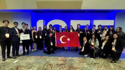 Bilimin Şampiyonlar Liginde Türk Gençlerine 9 Ödül Birden!