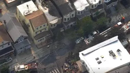 Queens Woodhaven'da yangın: İtfaiyeciler de yaralandı