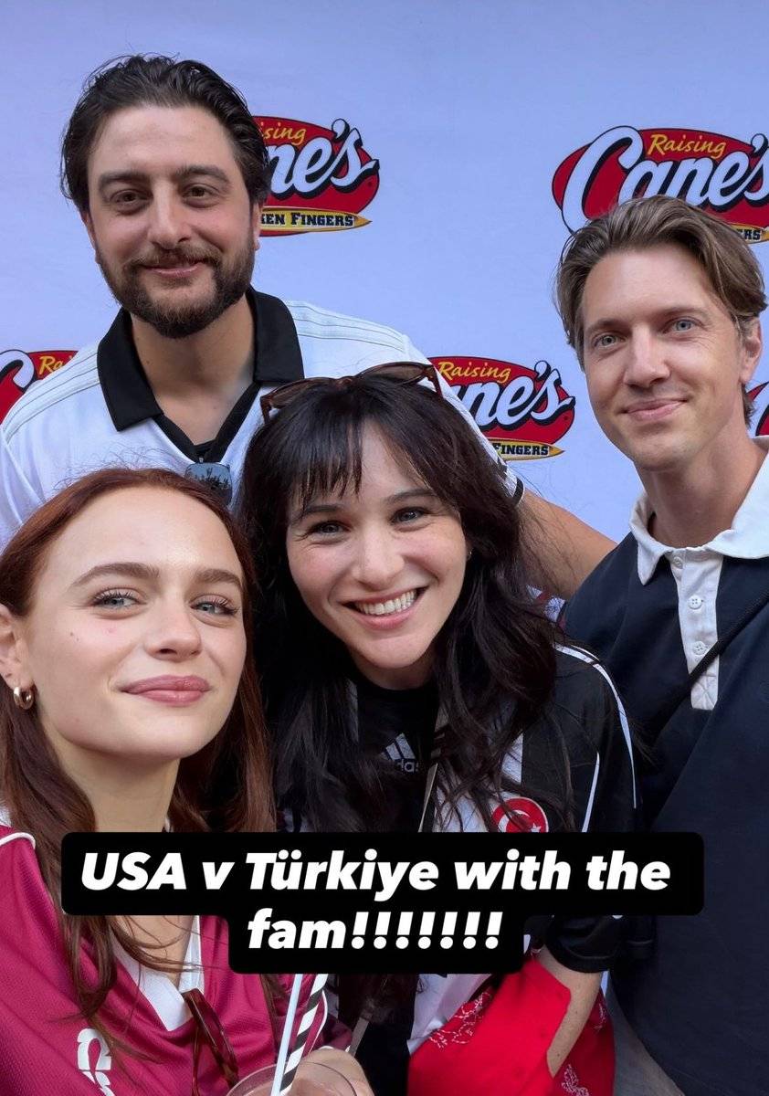 Joey King, ABD maçında Türkiye'yi destekledi
